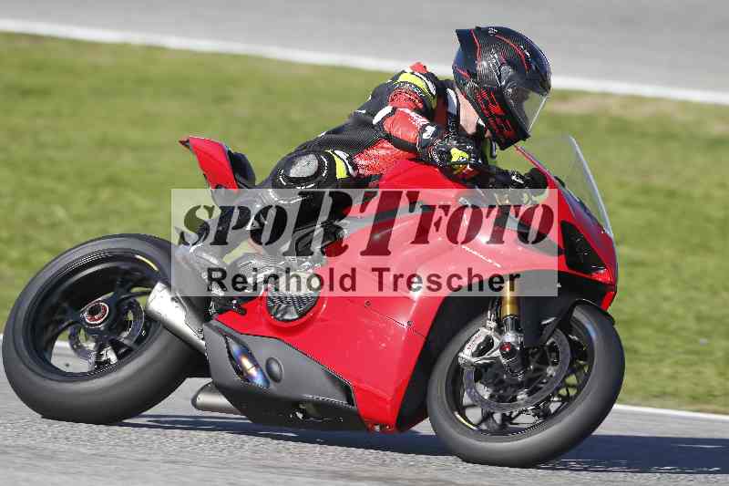 Archiv-2025/02 28.-31.01.2025 Moto Center Thun Jerez/rot-red/62